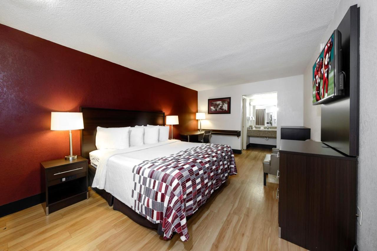 Red Roof Inn Atlanta - Suwanee/Mall Of Georgia מראה חיצוני תמונה