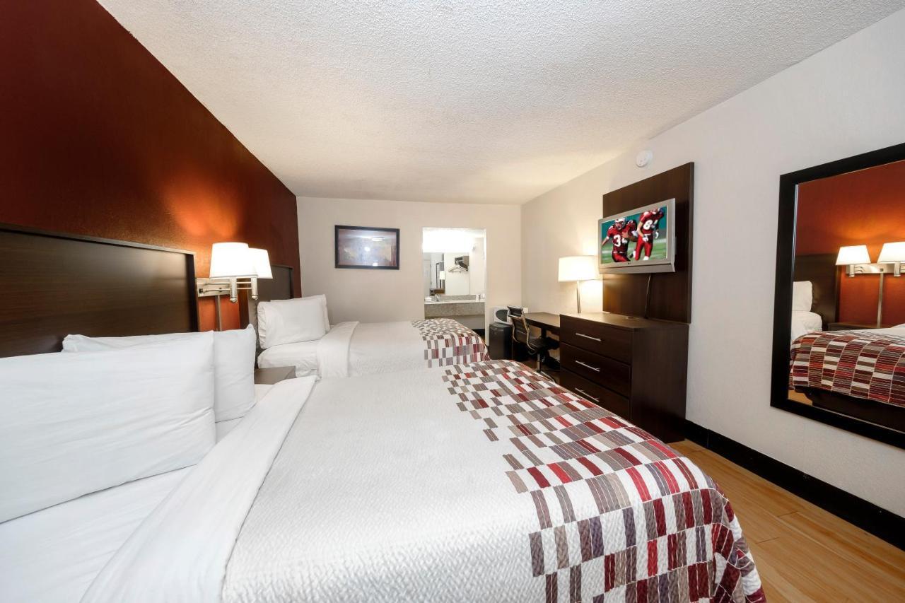 Red Roof Inn Atlanta - Suwanee/Mall Of Georgia מראה חיצוני תמונה