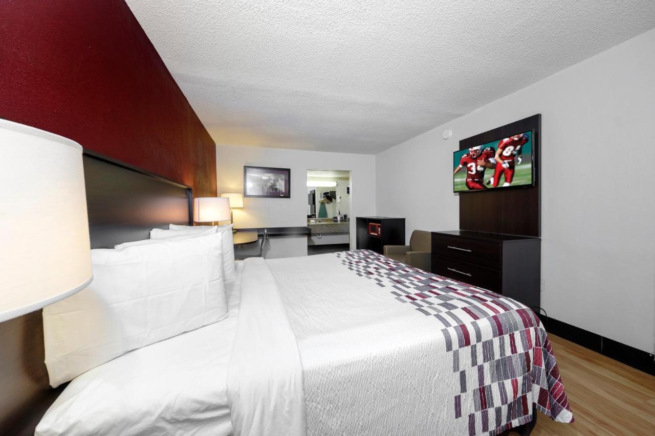 Red Roof Inn Atlanta - Suwanee/Mall Of Georgia מראה חיצוני תמונה